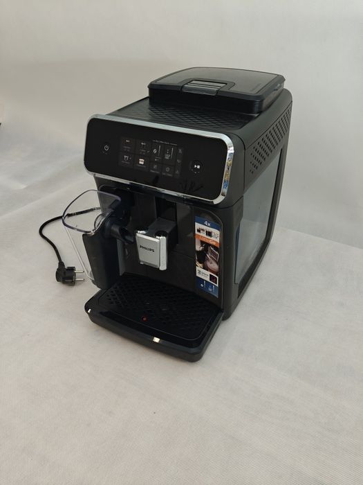 Ekspres PHILIPS LatteGo EP2334/10 (Silent Brew)