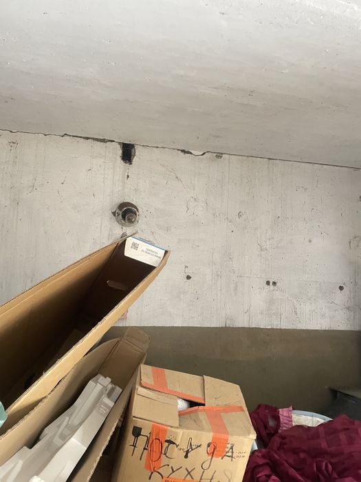 Продам   кирпичный гараж с  подвалом . Таирово "ШКОЛЬНЫЙ"  Радужный.