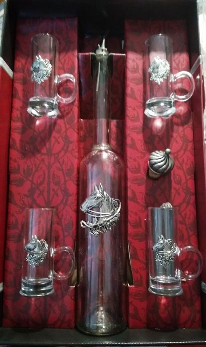 Artina -  набор для спиртного