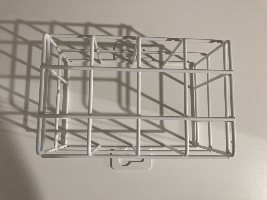 Kratka ochronna o wym.: ok.200x120x115mm