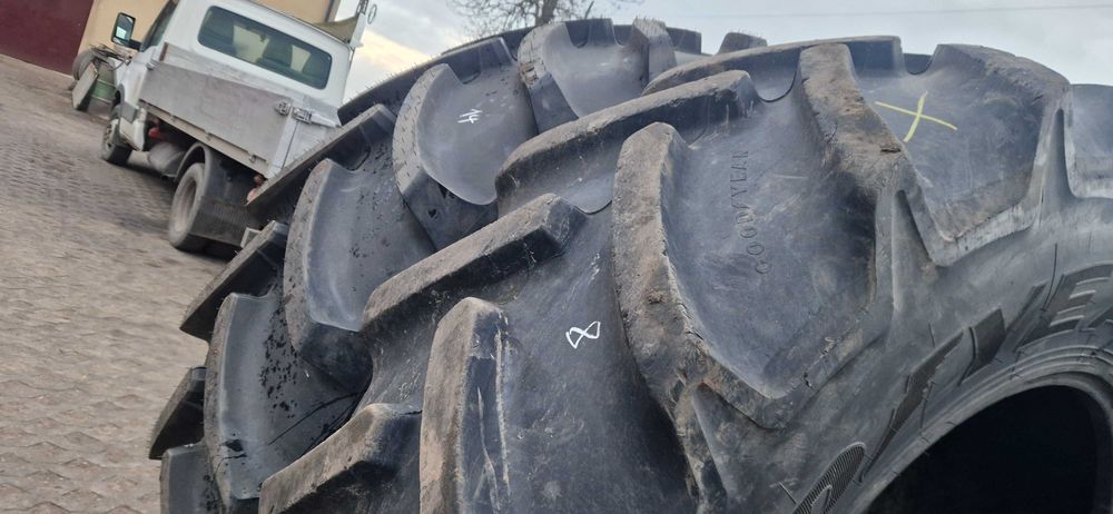 520/85r38 20.8r38 20.8-38 Continental Goodyear 99% bieżnik