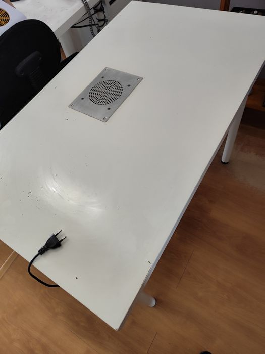 Mesa com aspiração