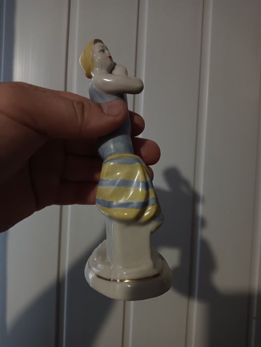 Продам статуетку