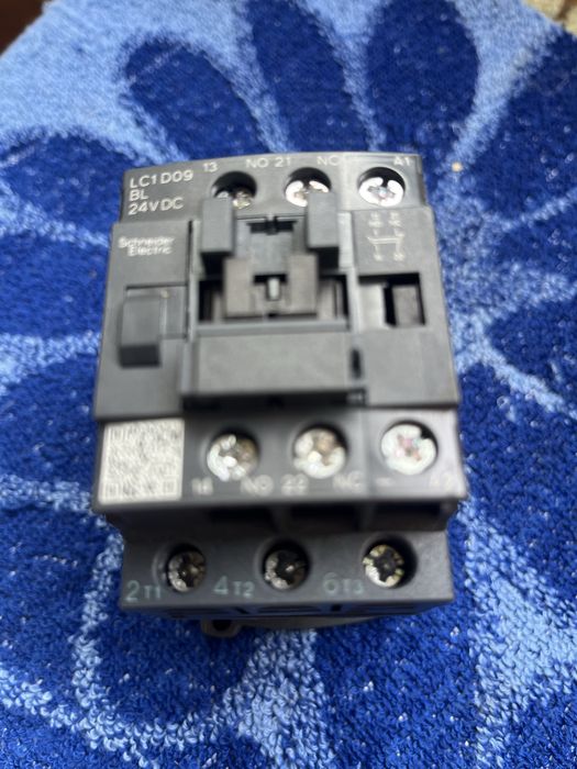 Контактор LC1 D09BL