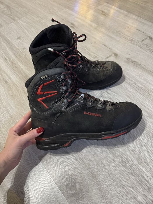 Трекінгові чоловічі черевики Lowa Ticam II GTX