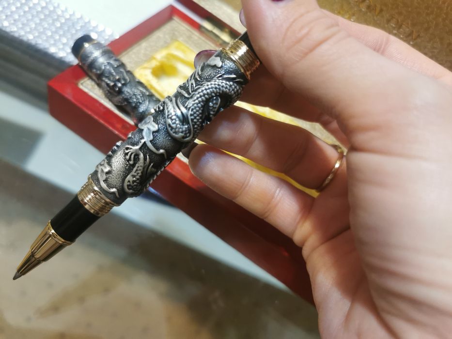 Pióra wzór chiński