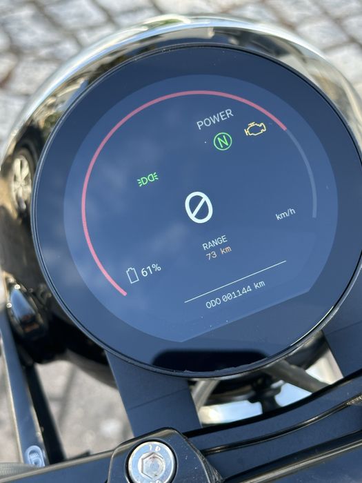 Moto Scrambler Elétrica RGNT