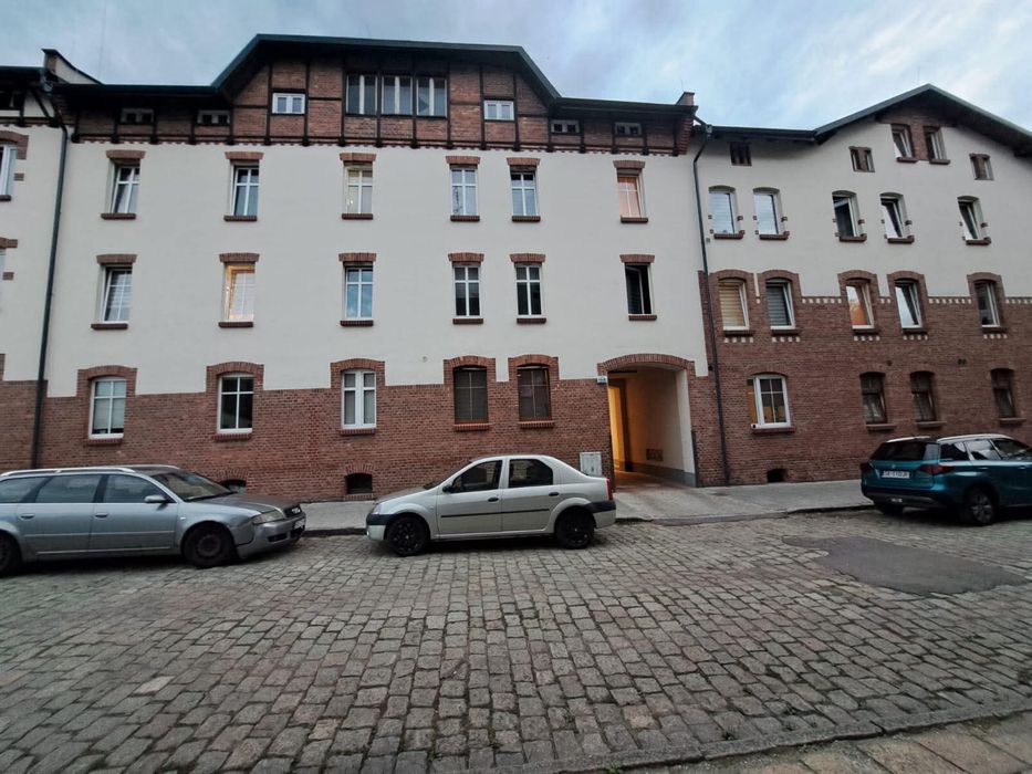 Kawalerka na wynajem KATOWICE/ ZAWODZIE
