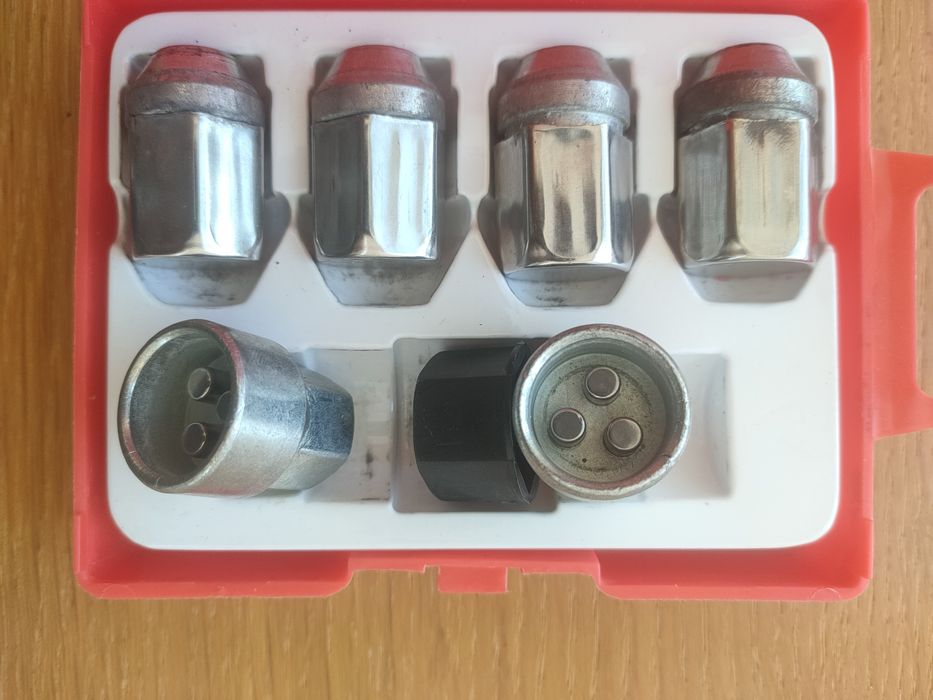 Porcas de Segurança para jantes