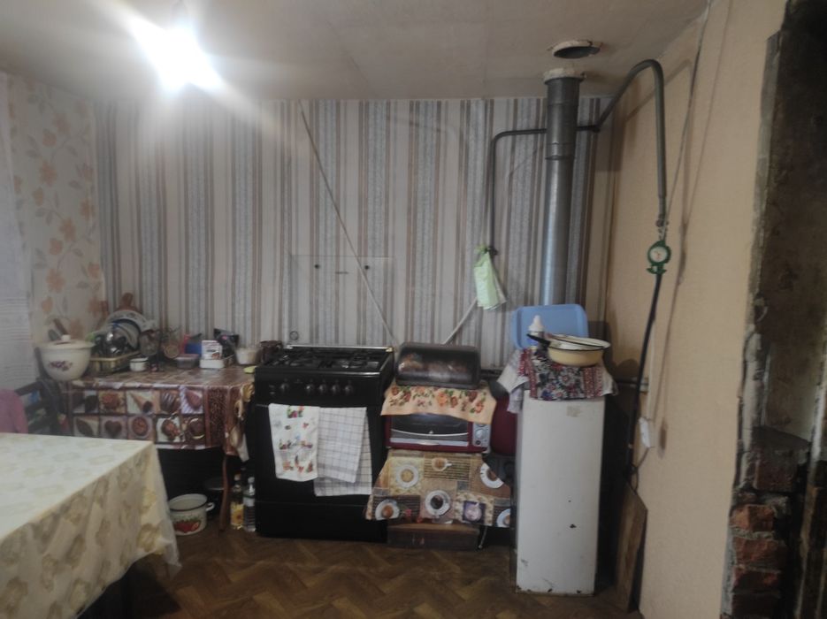 Продається будинок в м Мерефа.