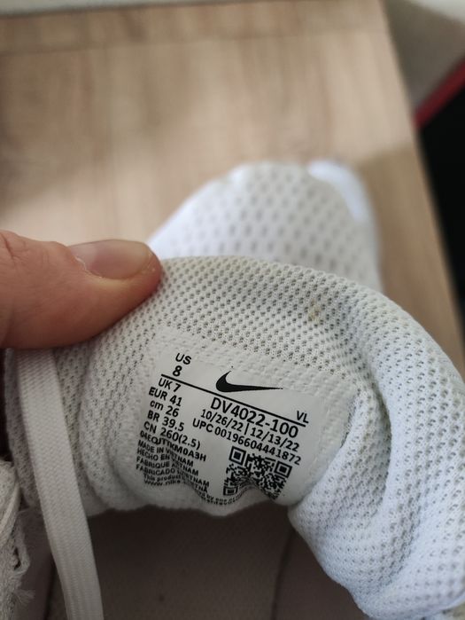 Продам кросівки Nike