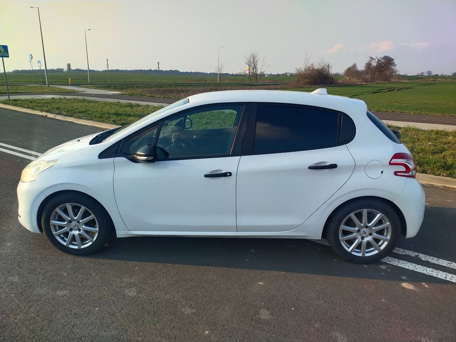 Peugeot 208 1.4 Hdi