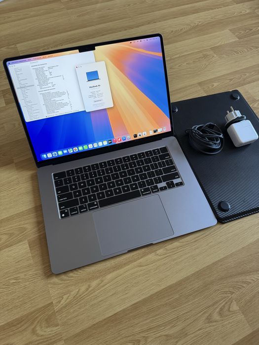 MacBook air 15 m2 8/256 2023 (73 цикли, 98% батарея)