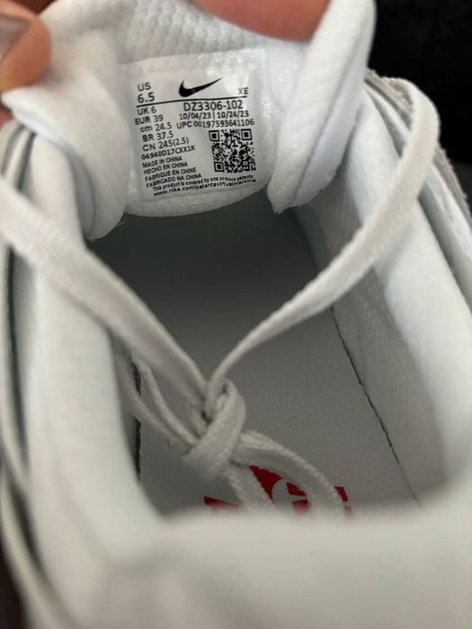 Нові оригінальні Nike Air huarache  runner 39 розміру