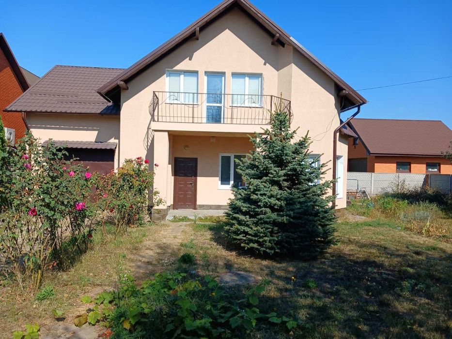 Будинок з незавершеним ремонтом 178м.кв. з гаражем