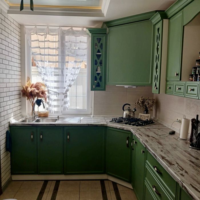 Дом-дача в закрытом, охраняемом кооперативе. 40 м к морю! 3 паркоместа