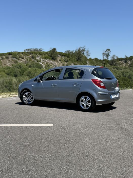 Opel Corsa 1.2 gasolina 2010