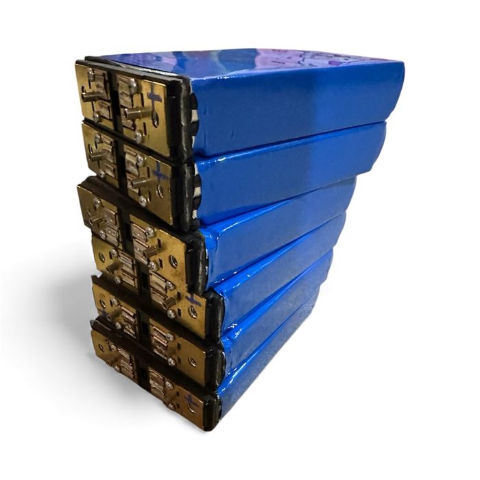 Li-Ion комірка 40Ah 3.6V 150Wh)