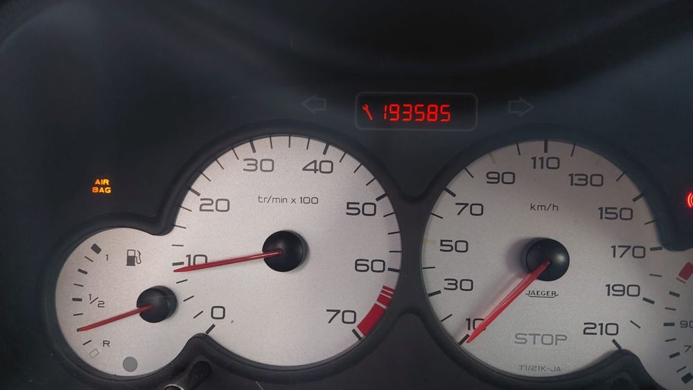 Vende-se Peugeot 206