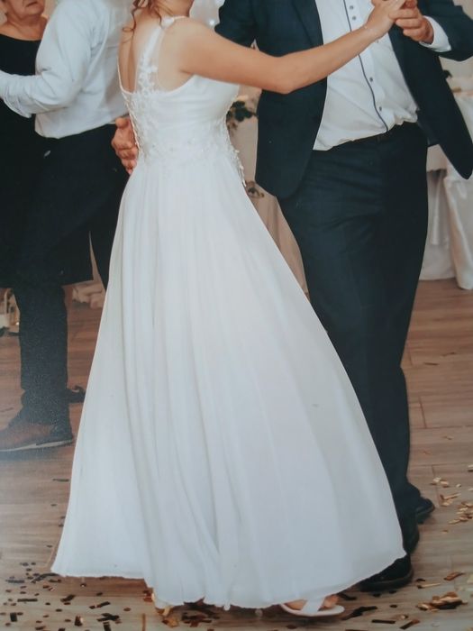 Suknia ślubna biała