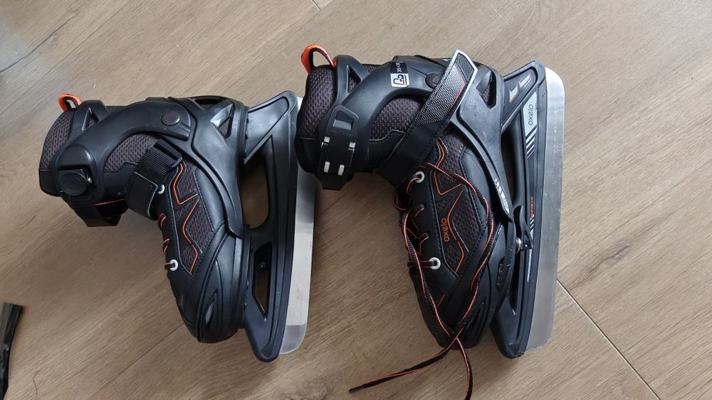 Łyżwy Decathlon OXELO FIT  100  Junior rozmiar regulowany 35-38,