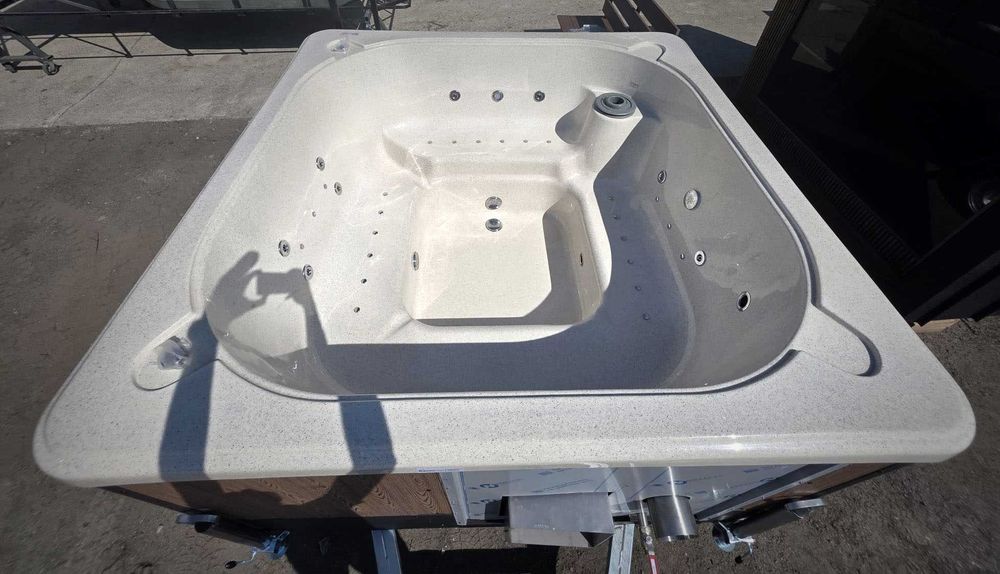 Mobilna Balia Jacuzzi Hot Tub Euroline Relaks Premium