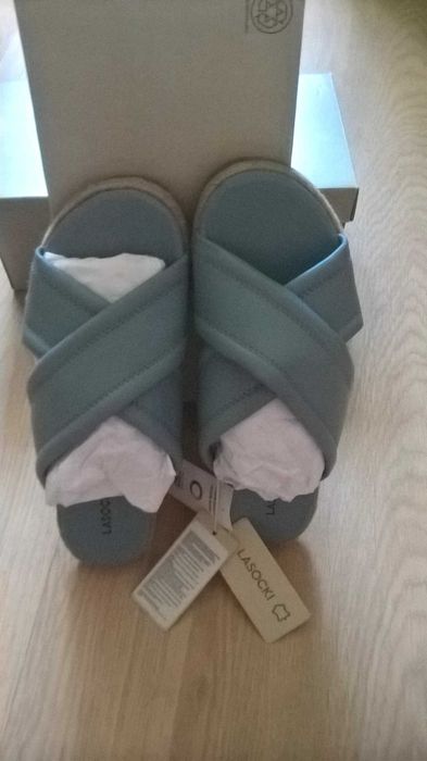 klapki niebieskie Lasocki skórzane