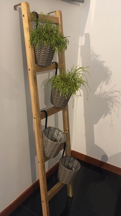 Suporte / Floreira / Toalheiro em madeira NOVA