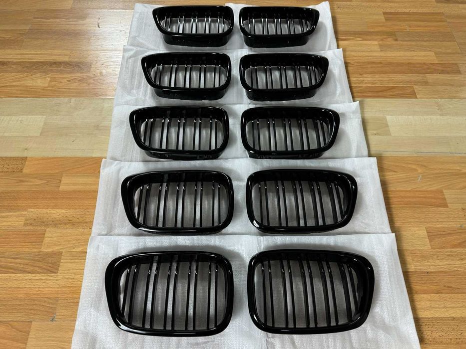 решетка 5 Е39 2000-2003 ноздри е39 Решітка передня бмв 5 топ BMW M5