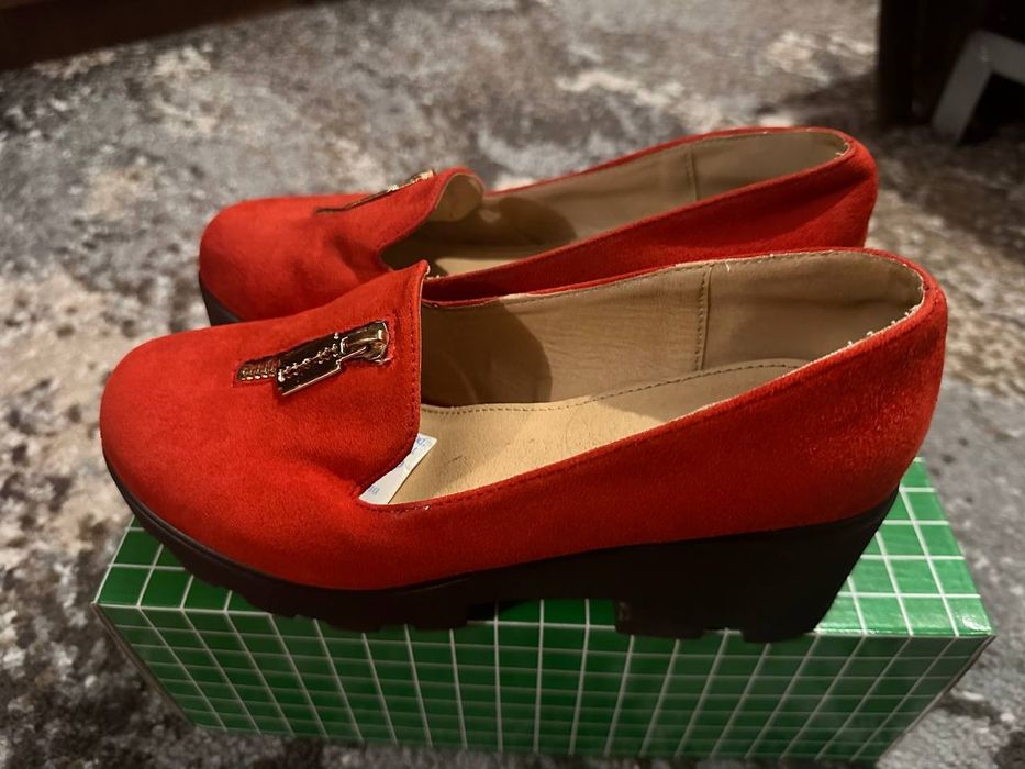 Балетки лофери туфлі 38 р замш