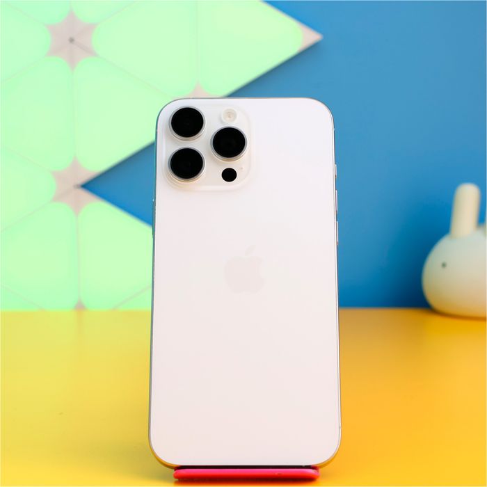 Смартфон Apple iPhone 16 Pro Max 256GB White (180765) Б/У З ГАРАНТІЄЮ
