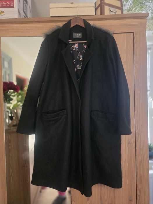 Płaszcz damski piękny