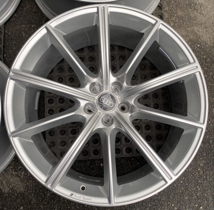 Диски Audi R21 A6 Q5 RS6 S6 Etron оригінальні 4K0601025AA