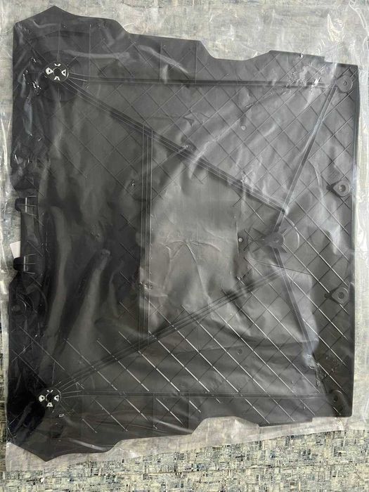 Захист переднього підрамника Tesla Model 3/Y