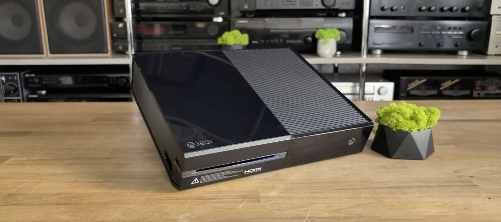 Ігрові консолі XBOX One Console