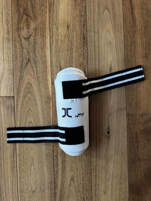 Ochraniacze na przedramienia JC do taekwondo