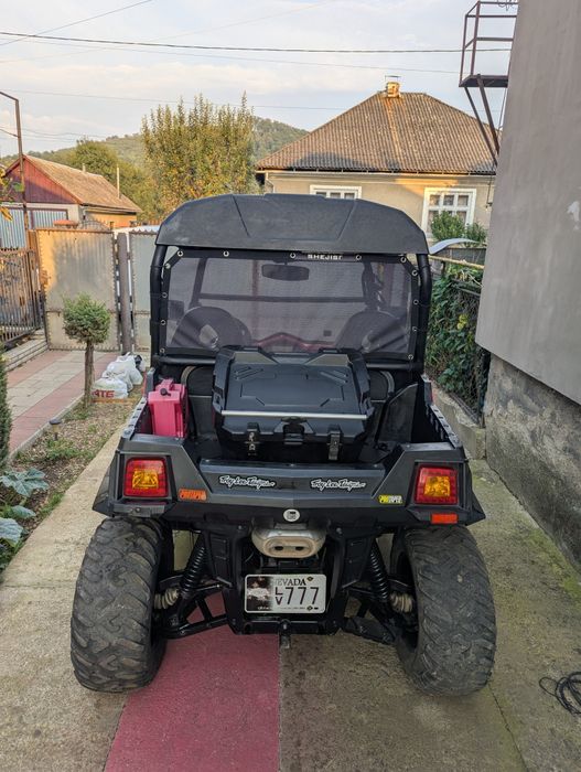 Утилітарний баггі Coleman 800 UTV SideXSide