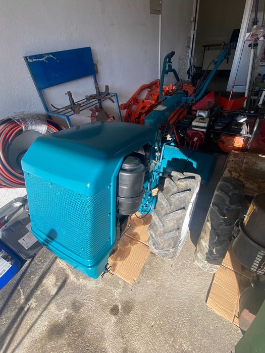 Motocultivador Bertolini 14cv c/fresa (material usado)