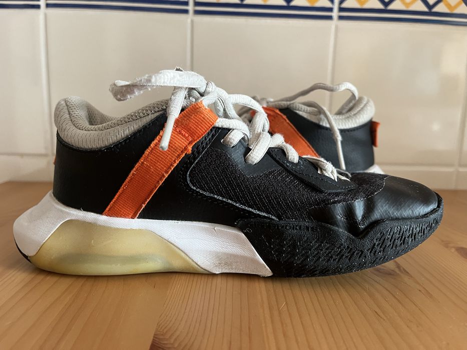 Ténis de Basquetebol Nike