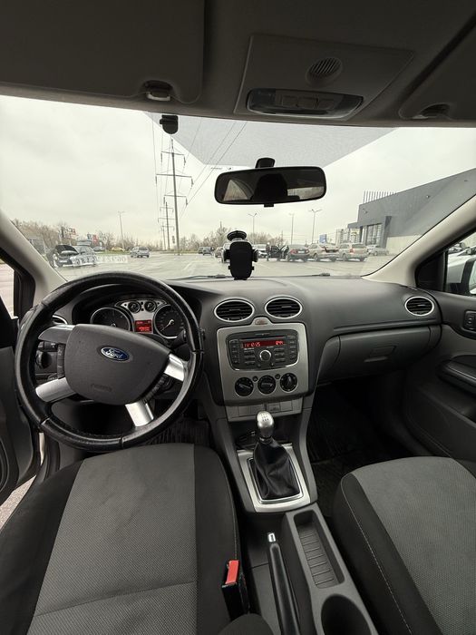 Продам власний автомобіль!Економний та надійний! Повністю обслужений!