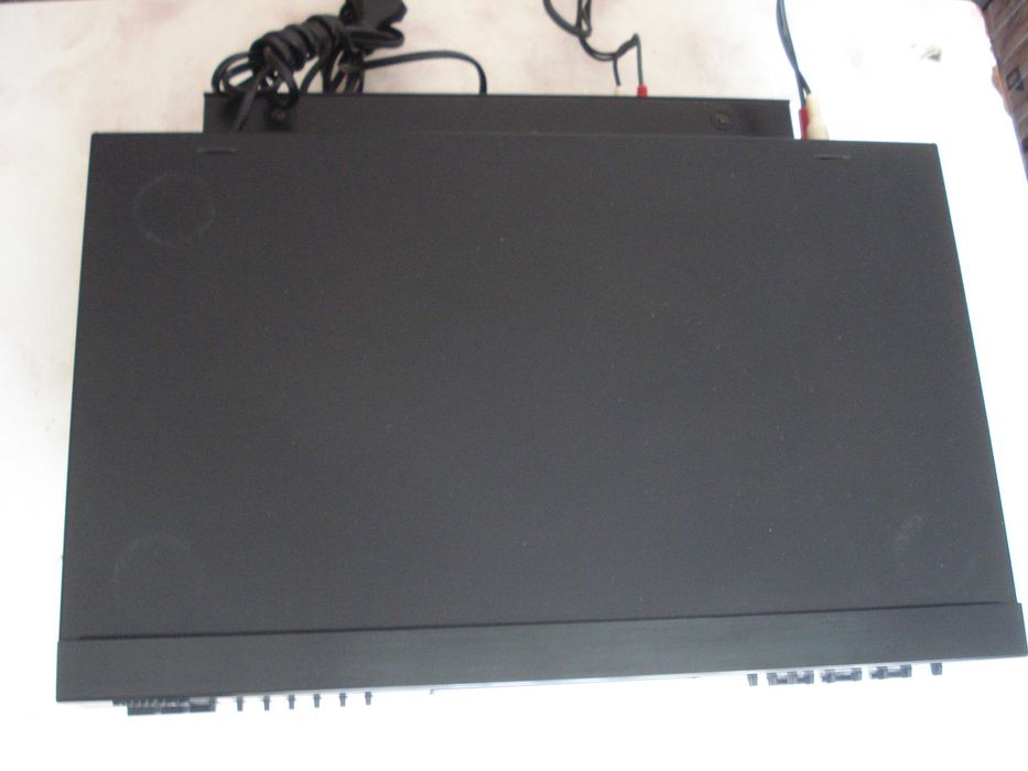 Еквалайзер "Philips" EQ-670