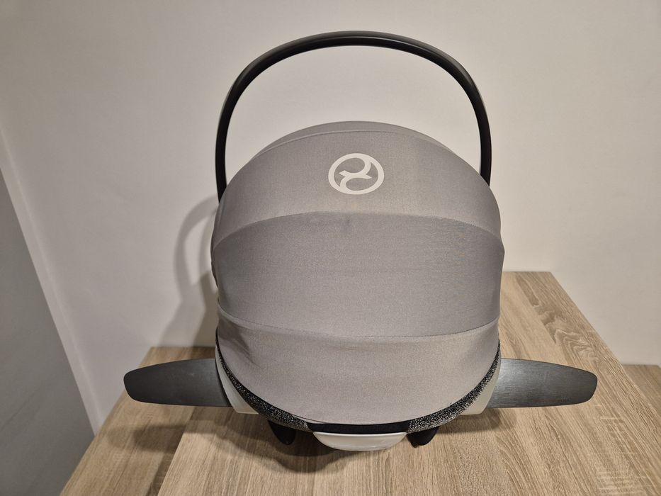 Cybex CLOUD Z i-SIZE  fotelik / nosidełko