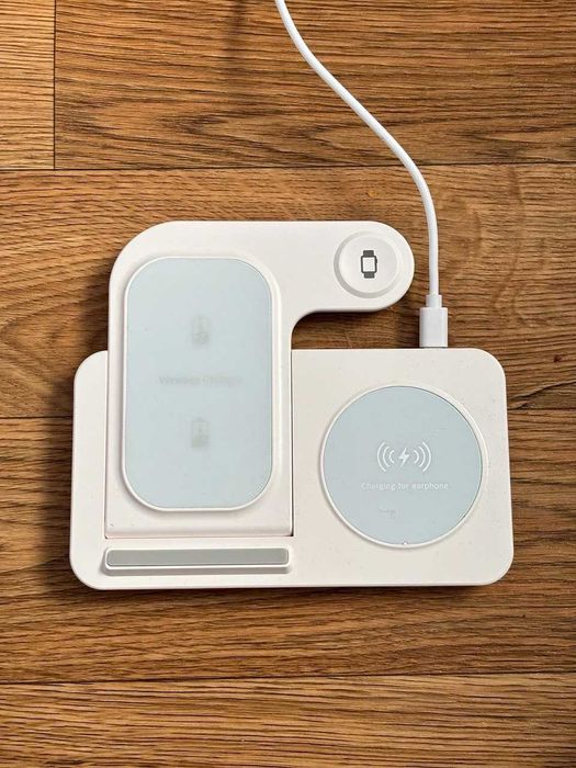 Безпровідний зарядний пристрій 3 в 1