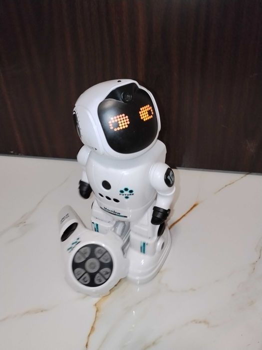 Interaktywny Robot IQ Future Machine