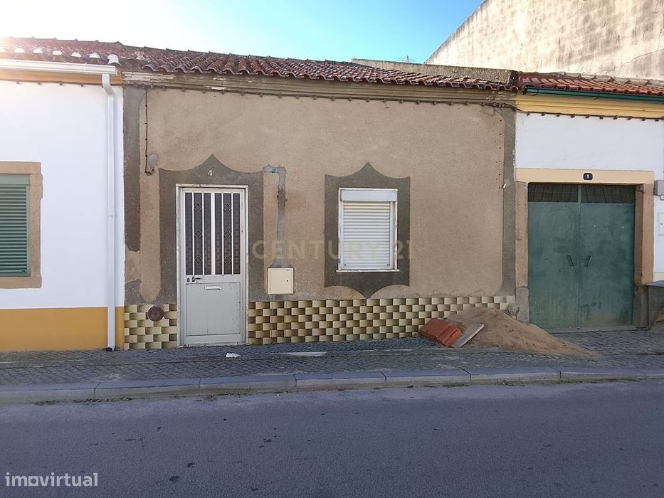 Moradia em Nisa, no Alentejo - Vila templária de elevado valor históri