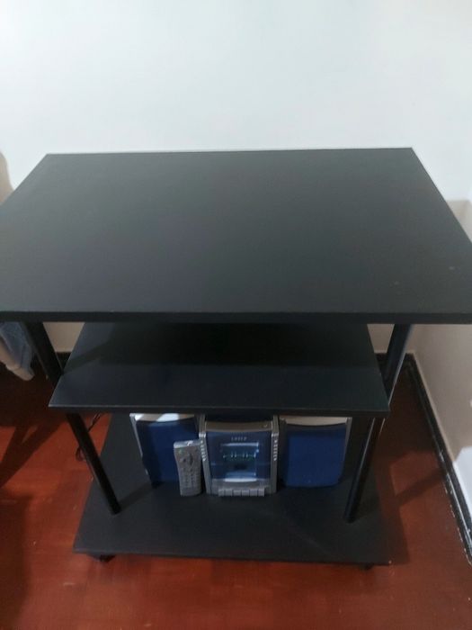 Secretária Secretárias mesas de apoio pc etc