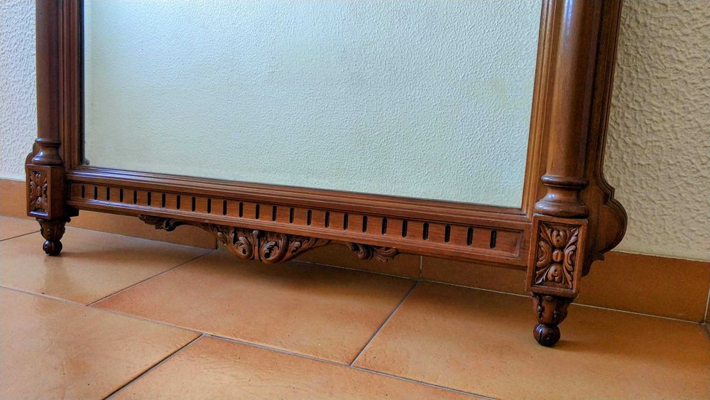 Espelho antigo de madeira maciça64584261501953123