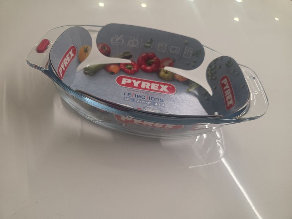 Pyrex oval 1.8 litros