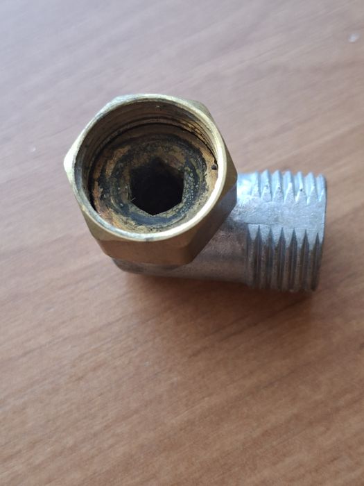 Kolanko hydrauliczne.