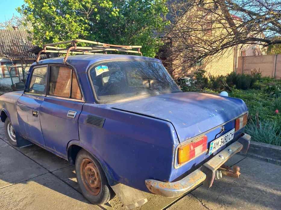 Продам москвіча АЗЛК 2140